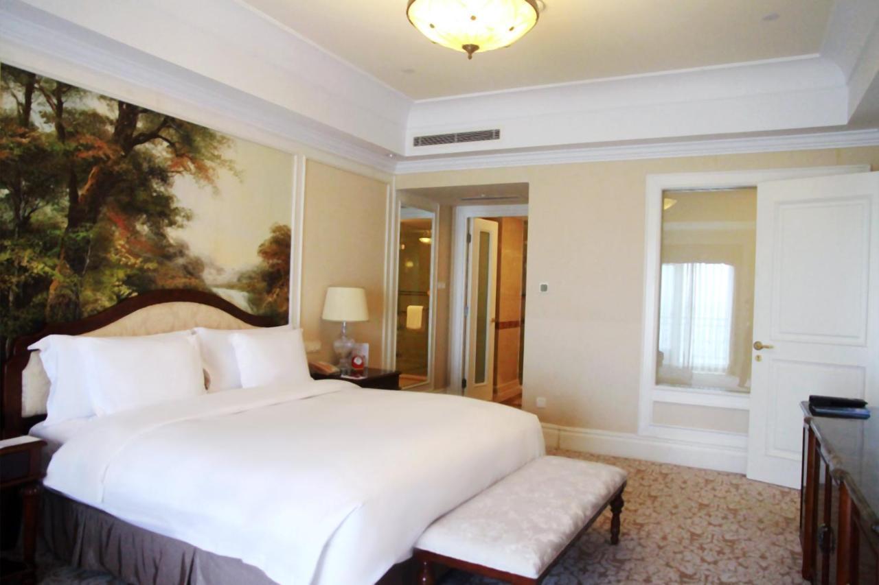 Crowne Plaza Ocean Spring Resort By Ihg Jimo Exterior photo